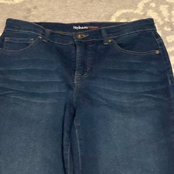 Women’s Stretch Style & co Jeans Size 4 Dark blue - Picture 7 of 7